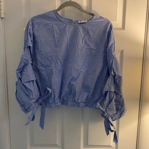 Women’s crop dress shirt